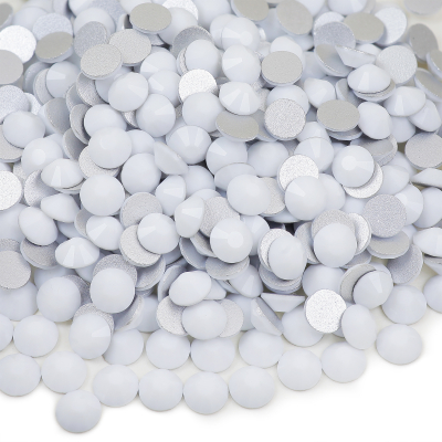 Solid Chalk White Flatback Rhinestones